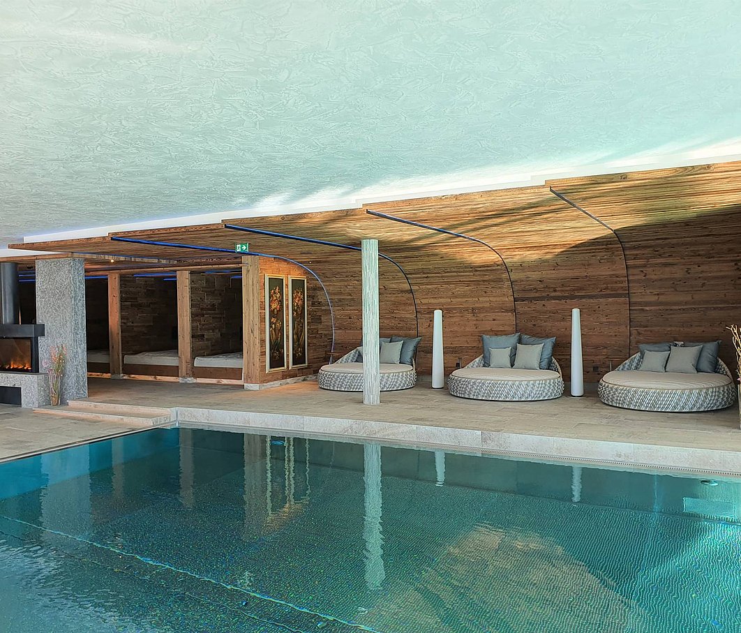 Hotel mit Schwimmbad, Tannheimer Tal: Bergblick*****