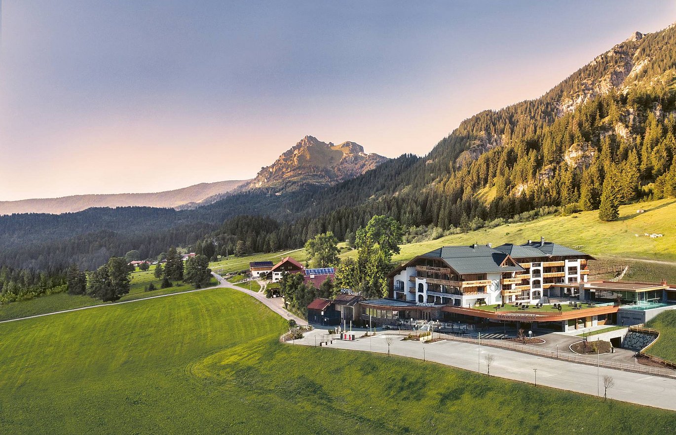 360 Grad Bergpanorama im Hotel Bergblick in Grän