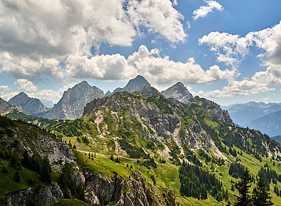Aktiver Sommerurlaub - Grän: 4-Sterne-S-Hotel Bergblick