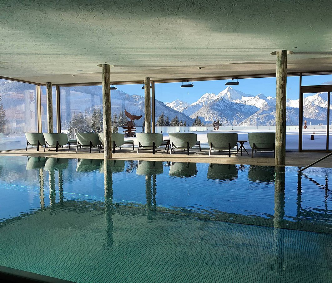 Hotel with pool, Tannheimer Tal: Bergblick****S